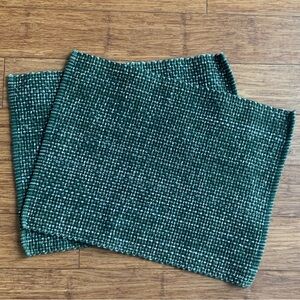 Green woven placemats, set of 2